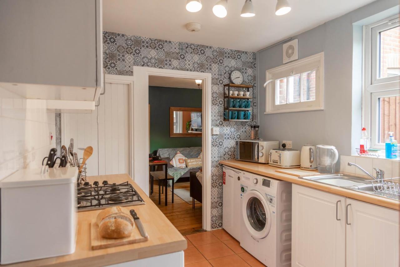 Cosy 3 Bedroom House - Private & Central - Ultra Wifi Canterbury Exterior foto